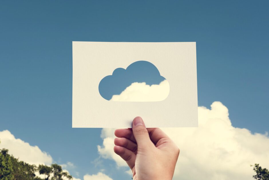 Greening the Cloud: How Cloud Computing Can Help the Environment?